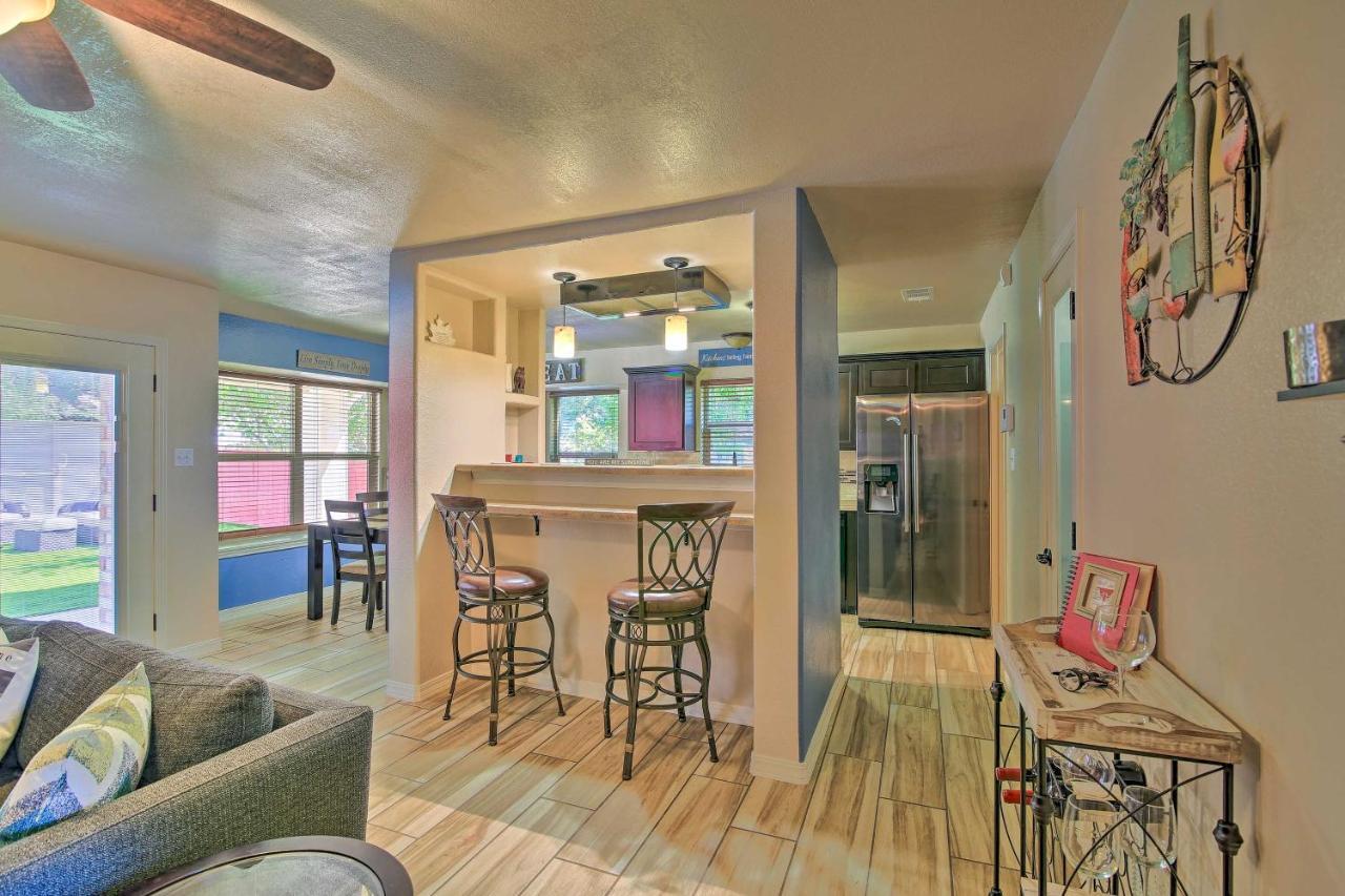 הוילה San Antonio Oasis With Hot Tub, Pool And Outdoor Bar! מראה חיצוני תמונה