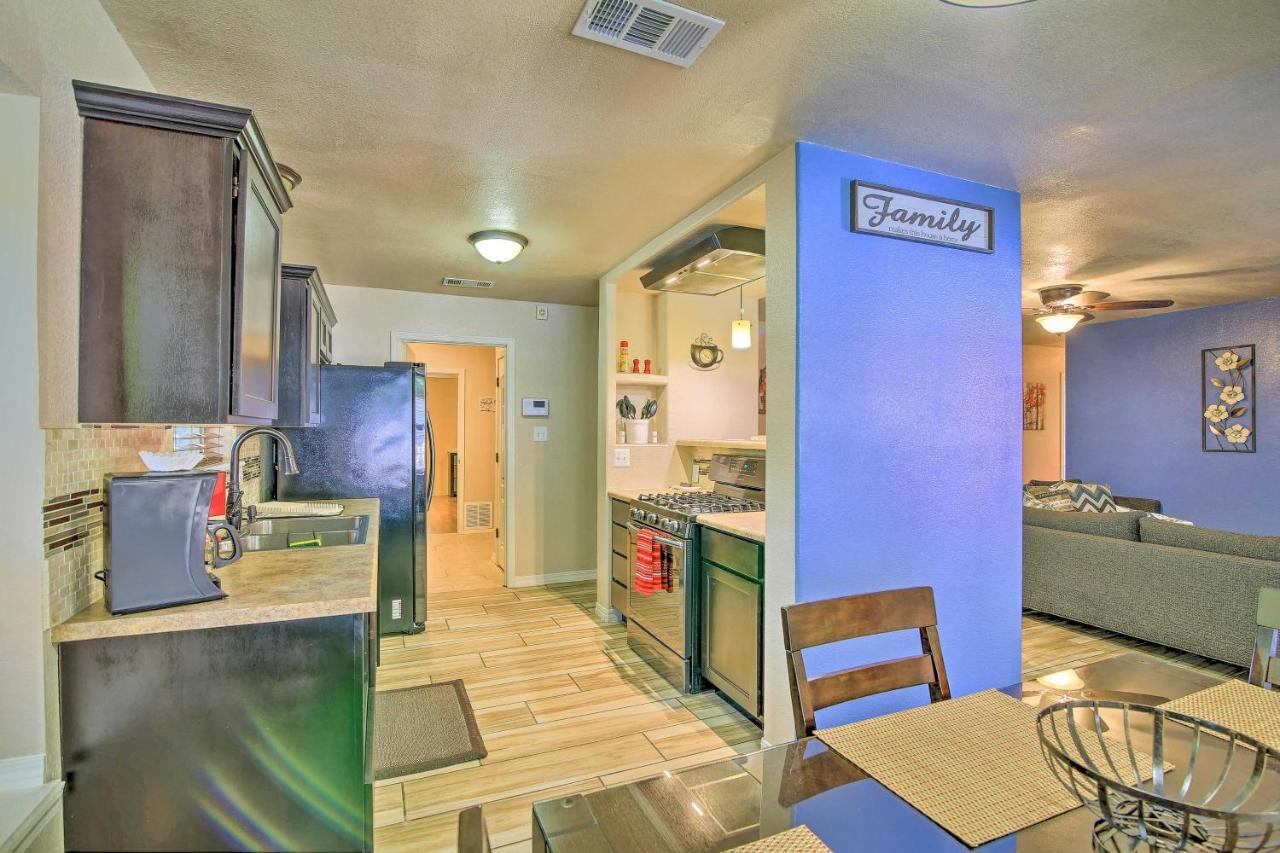 הוילה San Antonio Oasis With Hot Tub, Pool And Outdoor Bar! מראה חיצוני תמונה
