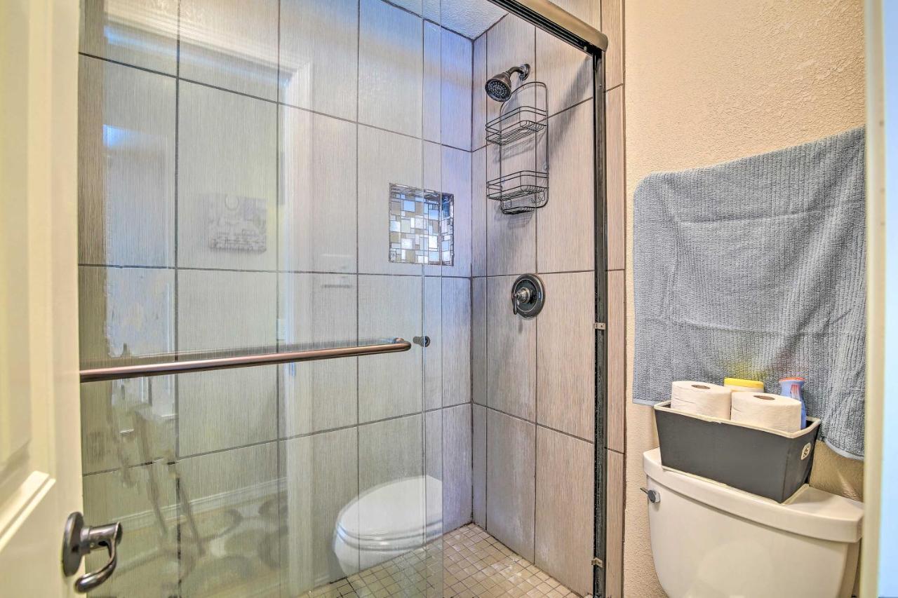 הוילה San Antonio Oasis With Hot Tub, Pool And Outdoor Bar! מראה חיצוני תמונה